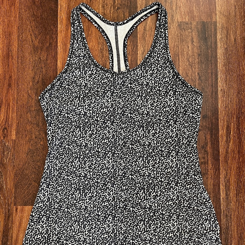 Women's Nike Dri-Fit Racerback Tank Top, Medium, Animal Print